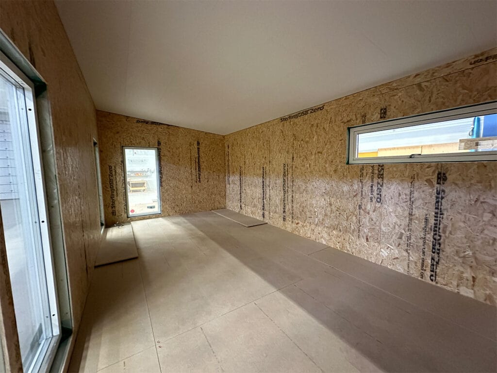 skalhus modern 30 kvm insidan oinredd